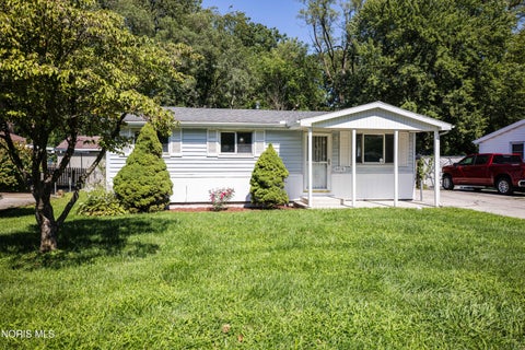 Tiny photo for 6016 Curson Drive, Toledo, OH 43612 (MLS # 10012507)