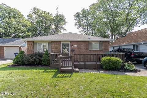 Photo of 5138 Planet Avenue, Toledo, OH 43623 (MLS # 10009785)