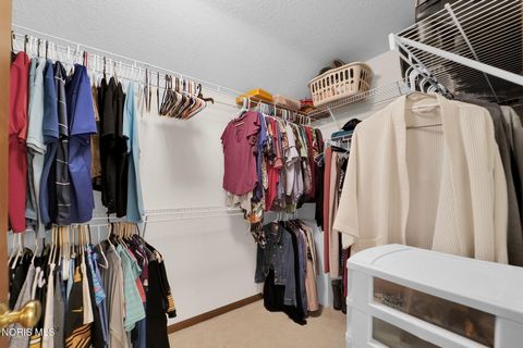 Tiny photo for 5462 Deercross Court, Sylvania, OH 43560 (MLS # 10005193)