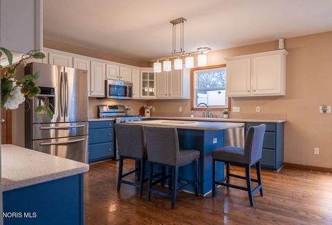 Tiny photo for 5462 Deercross Court, Sylvania, OH 43560 (MLS # 10005193)