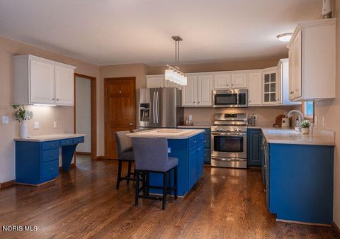 Tiny photo for 5462 Deercross Court, Sylvania, OH 43560 (MLS # 10005193)