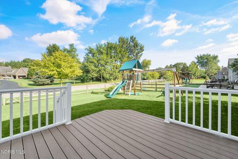 Tiny photo for 5462 Deercross Court, Sylvania, OH 43560 (MLS # 10005193)