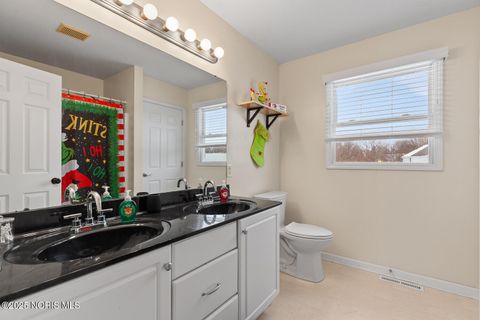 Tiny photo for 1748 Watermill Lane, Perrysburg, OH 43551 (MLS # 10002011)