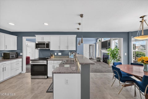 Tiny photo for 1609 Grand Bay Drive, Oregon, OH 43616 (MLS # 10013004)