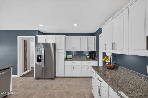 Tiny photo for 1609 Grand Bay Drive, Oregon, OH 43616 (MLS # 10013004)