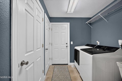 Tiny photo for 1609 Grand Bay Drive, Oregon, OH 43616 (MLS # 10013004)