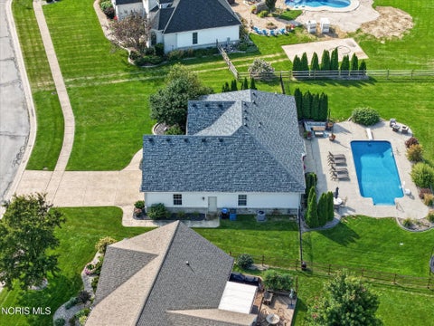 Tiny photo for 1609 Grand Bay Drive, Oregon, OH 43616 (MLS # 10013004)