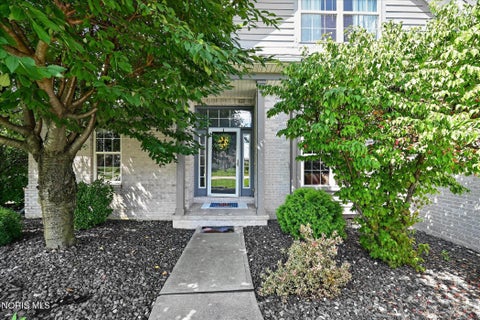 Tiny photo for 1609 Grand Bay Drive, Oregon, OH 43616 (MLS # 10013004)