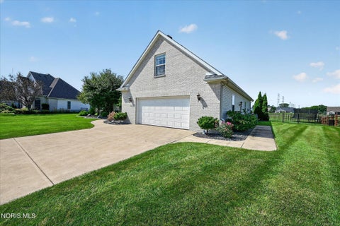 Tiny photo for 1609 Grand Bay Drive, Oregon, OH 43616 (MLS # 10013004)