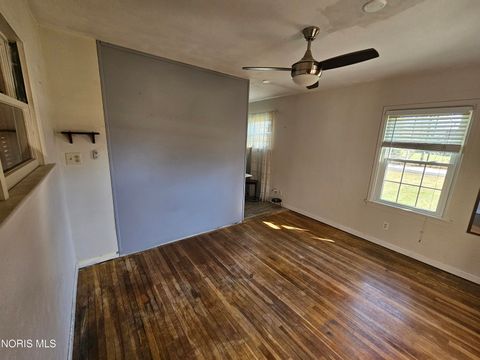 Tiny photo for 28345 White Road, Perrysburg, OH 43551 (MLS # 10004731)