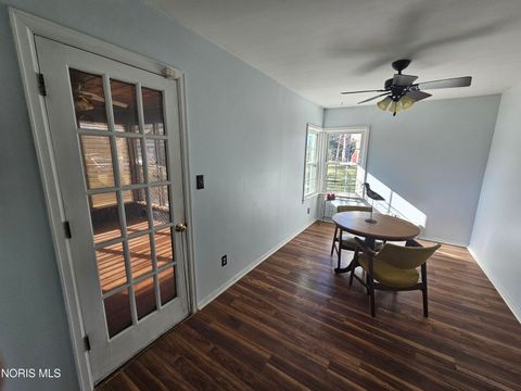 Tiny photo for 28345 White Road, Perrysburg, OH 43551 (MLS # 10004731)