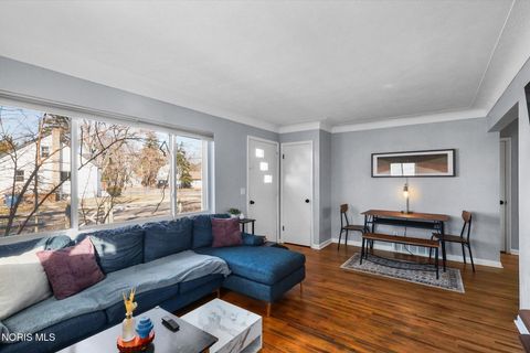 Tiny photo for 5541 Douglas Road, Toledo, OH 43613 (MLS # 10004258)