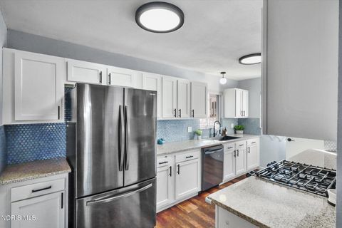 Tiny photo for 5541 Douglas Road, Toledo, OH 43613 (MLS # 10004258)