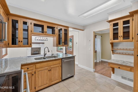 Tiny photo for 6540 Wild Oaks Drive, Toledo, OH 43615 (MLS # 10011394)