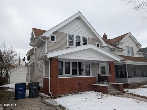 Tiny photo for 626 Geneva Avenue, Toledo, OH 43609 (MLS # 10004310)