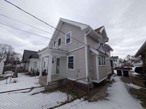 Tiny photo for 626 Geneva Avenue, Toledo, OH 43609 (MLS # 10004310)