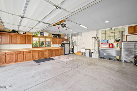 Tiny photo for 1817 Stonehill Drive, Findlay, OH 45840 (MLS # 10008516)