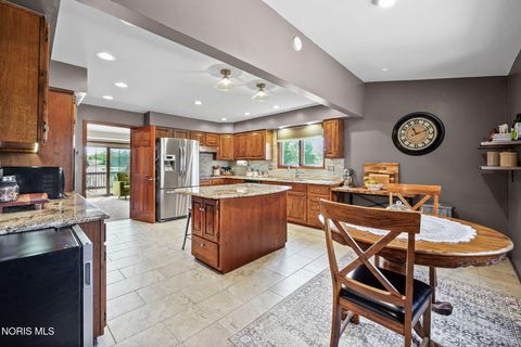 Tiny photo for 1817 Stonehill Drive, Findlay, OH 45840 (MLS # 10008516)