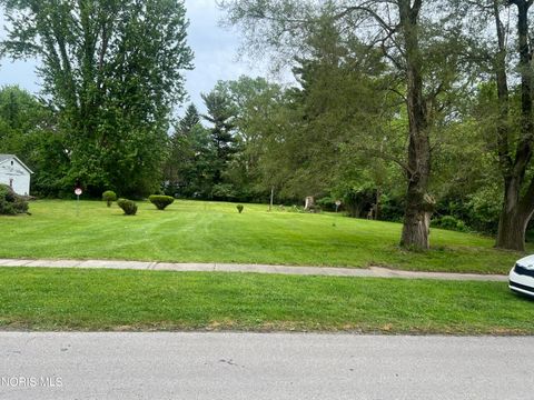 Photo of 724 Searles Road, Toledo, OH 43607 (MLS # 10008142)