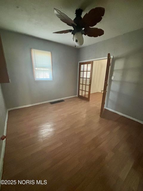 Tiny photo for 285 Walbridge Avenue, Toledo, OH 43609 (MLS # 10002427)