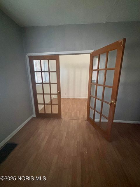 Tiny photo for 285 Walbridge Avenue, Toledo, OH 43609 (MLS # 10002427)