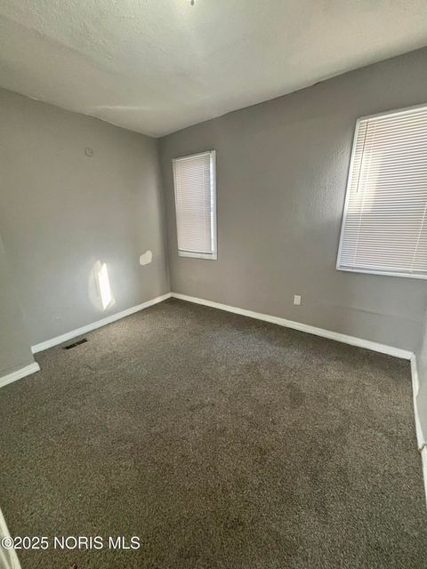 Tiny photo for 285 Walbridge Avenue, Toledo, OH 43609 (MLS # 10002427)