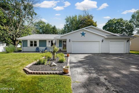 Homes For Sale - 7867 Driftwood Drive<br/> Findlay, OH 45840
