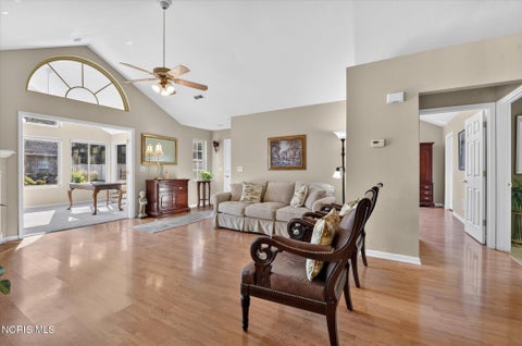 Tiny photo for 9889 Connor Lake Circle, Perrysburg, OH 43551 (MLS # 10012925)