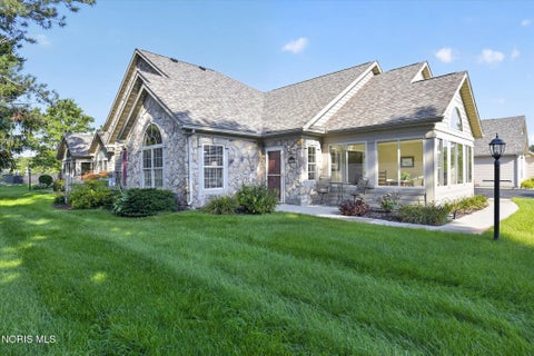 Tiny photo for 9889 Connor Lake Circle, Perrysburg, OH 43551 (MLS # 10012925)