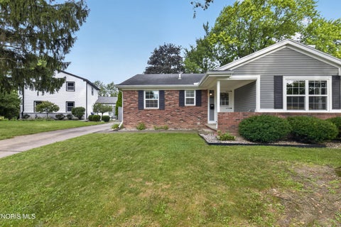 Tiny photo for 9889 Connor Lake Circle, Perrysburg, OH 43551 (MLS # 10012925)