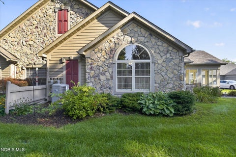 Tiny photo for 9889 Connor Lake Circle, Perrysburg, OH 43551 (MLS # 10012925)