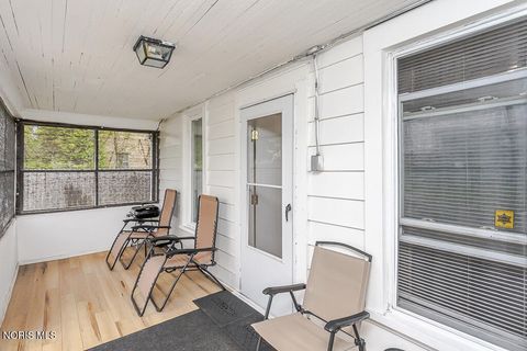 Tiny photo for 821 Elysian Avenue, Toledo, OH 43607 (MLS # 10007457)