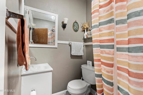Tiny photo for 1810 Brussels Street, Toledo, OH 43613 (MLS # 10012963)