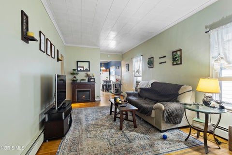Tiny photo for 1810 Brussels Street, Toledo, OH 43613 (MLS # 10012963)