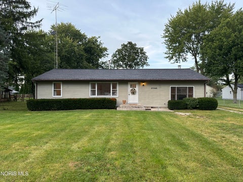Photo of 23349 W Centerfield Drive, Genoa, OH 43430 (MLS # 10012814)