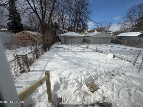 Tiny photo for 3527 Hazelhurst Avenue, Toledo, OH 43612 (MLS # 10003802)