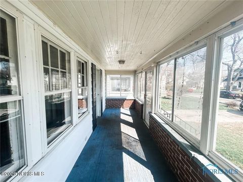 Tiny photo for 3527 Hazelhurst Avenue, Toledo, OH 43612 (MLS # 10003802)