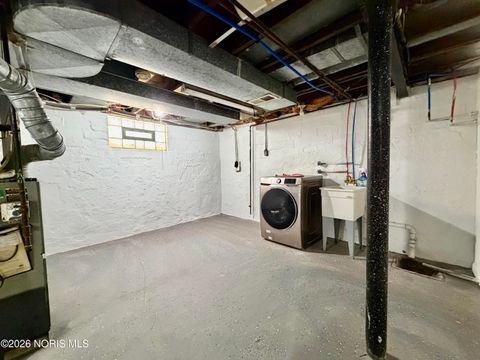 Tiny photo for 3527 Hazelhurst Avenue, Toledo, OH 43612 (MLS # 10003802)