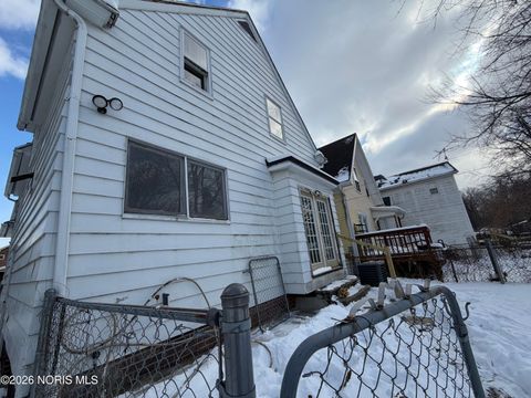 Tiny photo for 3527 Hazelhurst Avenue, Toledo, OH 43612 (MLS # 10003802)