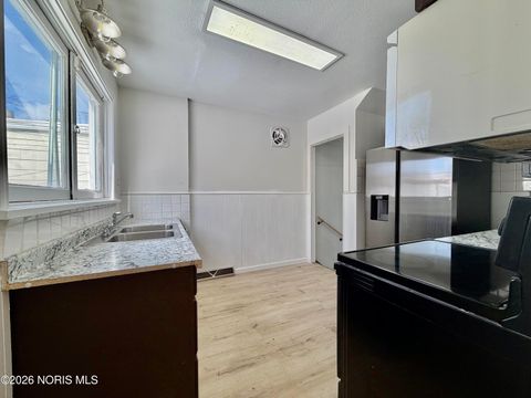 Tiny photo for 3527 Hazelhurst Avenue, Toledo, OH 43612 (MLS # 10003802)