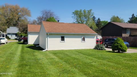 Tiny photo for 130 Vine Street, Clyde, OH 43410 (MLS # 10006812)