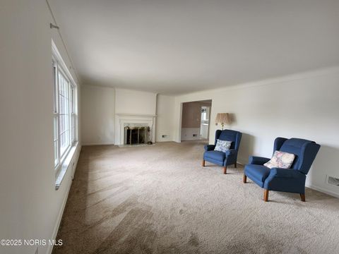 Tiny photo for 2611 Evergreen Road, Toledo, OH 43606 (MLS # 10000619)