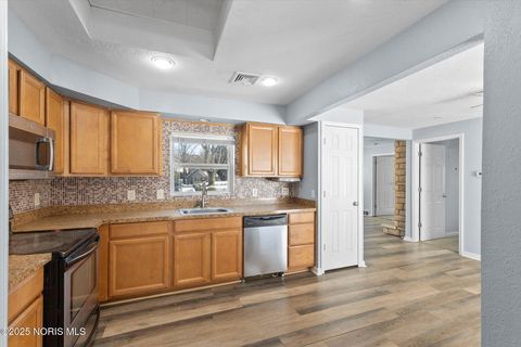 Tiny photo for 5547 Mclain Drive, Sylvania, OH 43560 (MLS # 10002038)