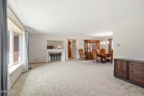 Tiny photo for 728 W Circle Drive, Findlay, OH 45840 (MLS # 10011471)