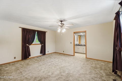 Tiny photo for 728 W Circle Drive, Findlay, OH 45840 (MLS # 10011471)