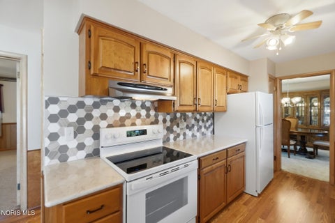 Tiny photo for 728 W Circle Drive, Findlay, OH 45840 (MLS # 10011471)