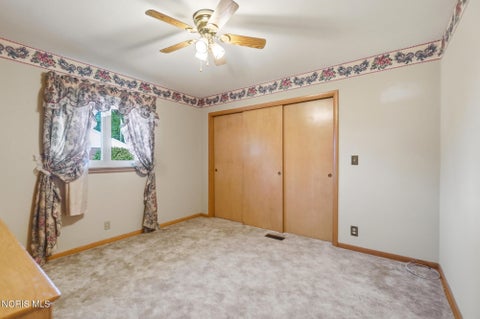 Tiny photo for 728 W Circle Drive, Findlay, OH 45840 (MLS # 10011471)