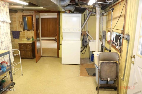 Tiny photo for 24441 W River Road, Perrysburg, OH 43551 (MLS # 10009696)