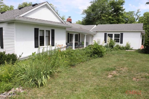 Photo of 24441 W River Road, Perrysburg, OH 43551 (MLS # 10009696)
