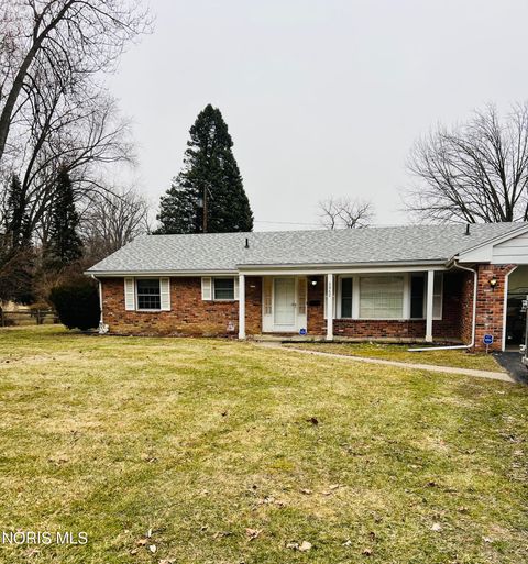 Photo of 4842 Larkhaven Drive, Toledo, OH 43623 (MLS # 10004734)